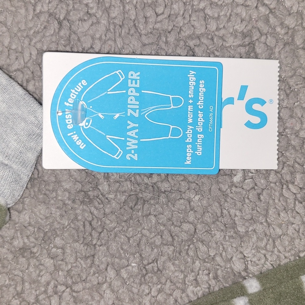 Carter's 2 Way Zipper Sleep Onesie NWT Size 9 months - Picture 3 of 4